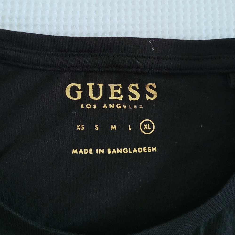Guess❓Black🖤 Leopard🐆 Print Graphic Tee👕 - NWT - Picture 5 of 10